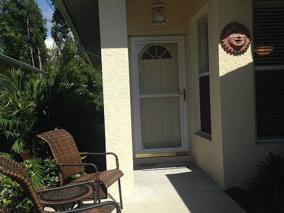 3rd image of 1148 Yosemite Dr