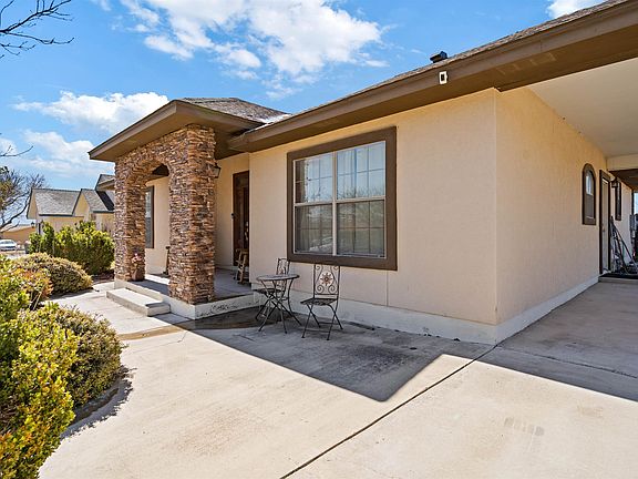 5th image of 500 Airport Blvd