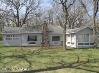 1307 S Le Homme Dieu Dr NE, Alexandria, MN 56308