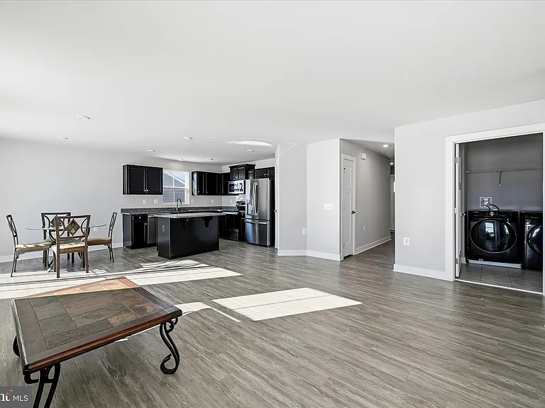 313 Switchgrass Ct — Photo 16