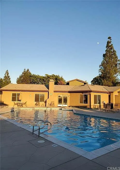 2548 Avenida Del Vis — Photo 2