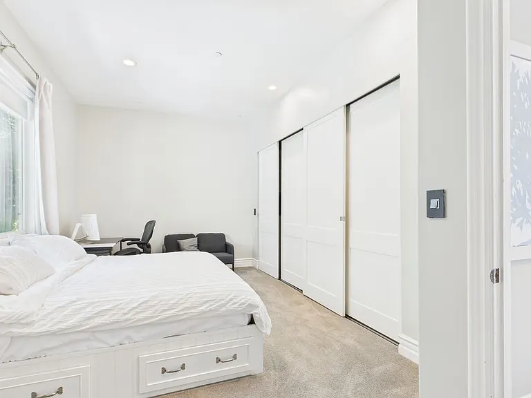 2422 Cazaux Pl — Photo 39