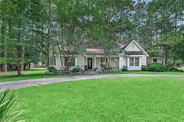 1st image of 1 Ramblewood Dr