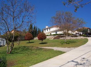 2041 Vista Grande Dr, Vista, CA 92084