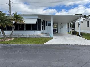 218 Palm Air Dr, Osprey, FL 34229
