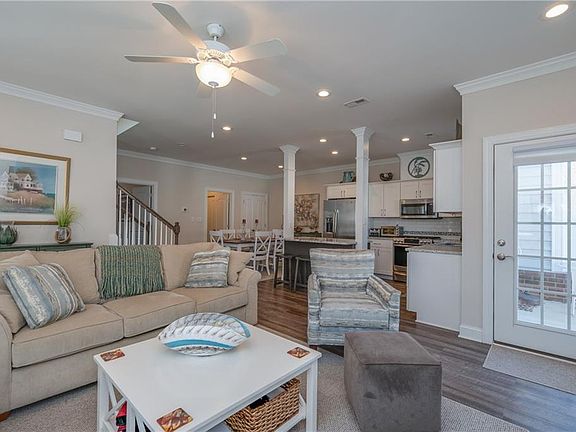 4th image of 11 Franklin Ln