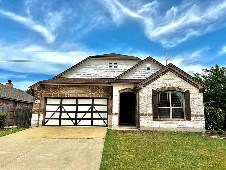 2009 Woodway Dr
