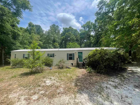 55 Grapevine Dr, Crawfordville, FL 32327
