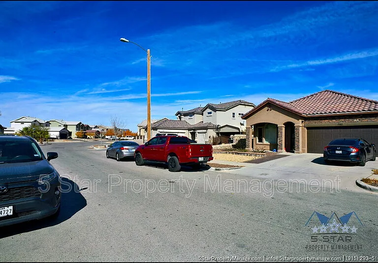 781 Croxdale St — Photo 44