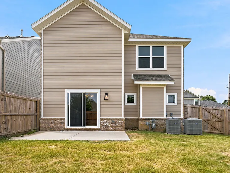 2908 SW Grandshire Ave — Photo 26