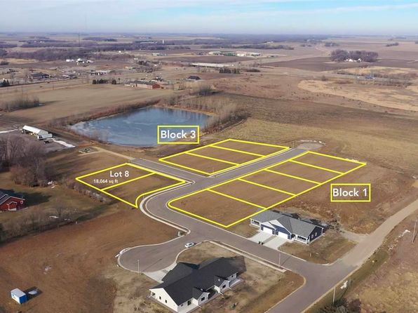 106 Prairie Rose Dr, Blue Earth, MN 56013