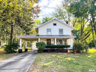 607 S Main St, Eureka, IL, 61530