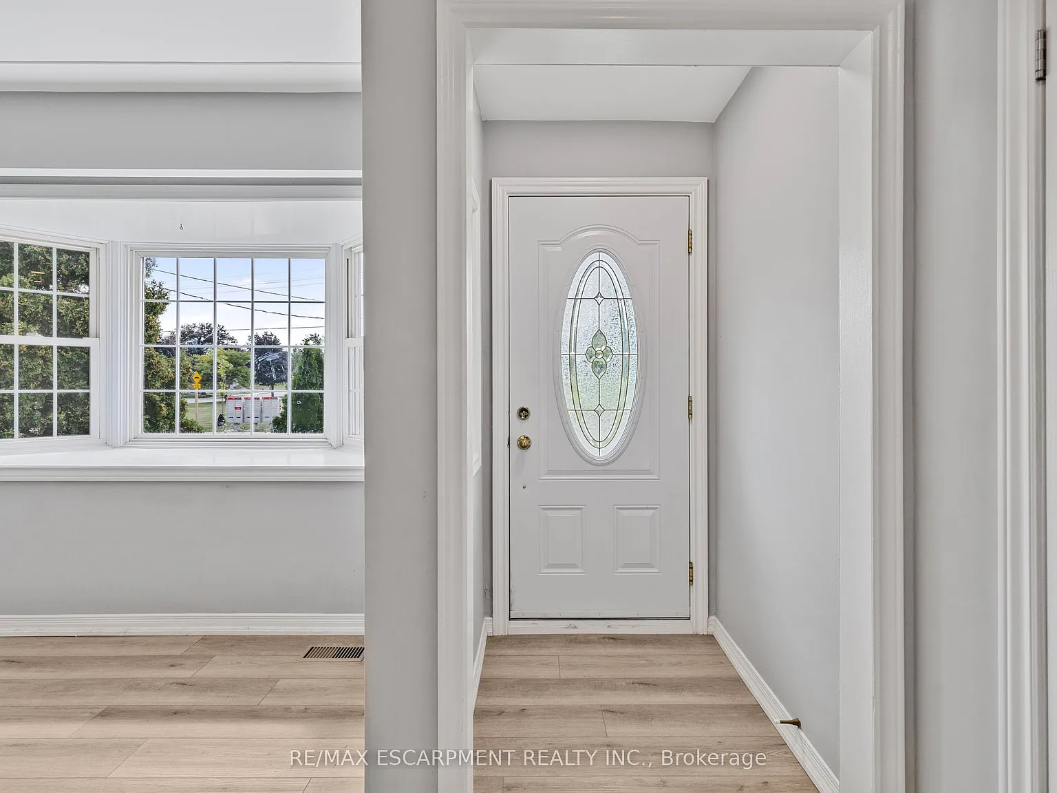 3 bed, $2,500 — Photo 3