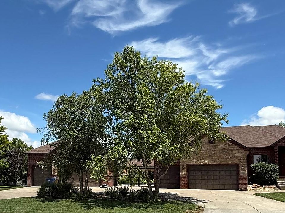 1st image of 206 Meadowlark Ct
