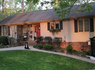 187 Bayshore Dr, New Concord, KY 42076