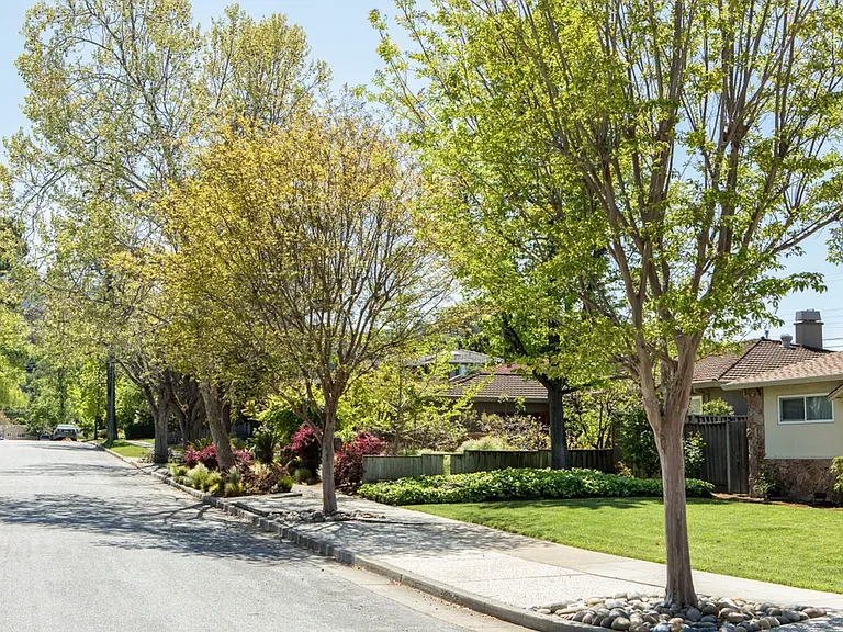 4953 Kenson Dr — Photo 36