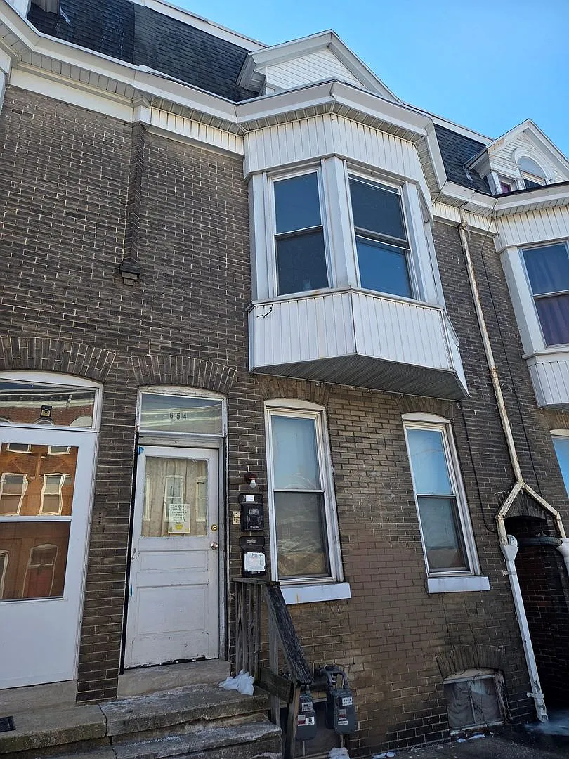 654 Chestnut Street — Photo 1