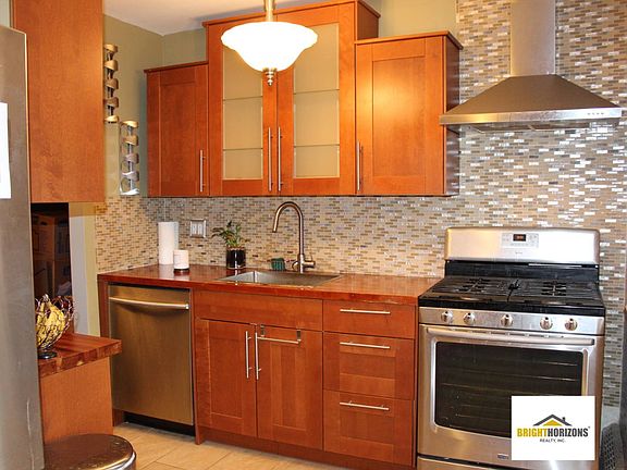 4th image of 1797 E 54th St Floor 17F-2