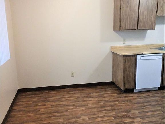 5th image of 745 S Dora St #B