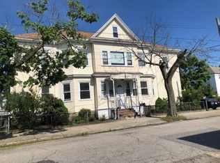 22 Arlington St #1, New Bedford, MA 02745