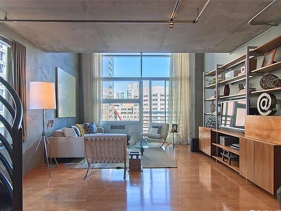 5th image of 77 Dow Pl APT 700