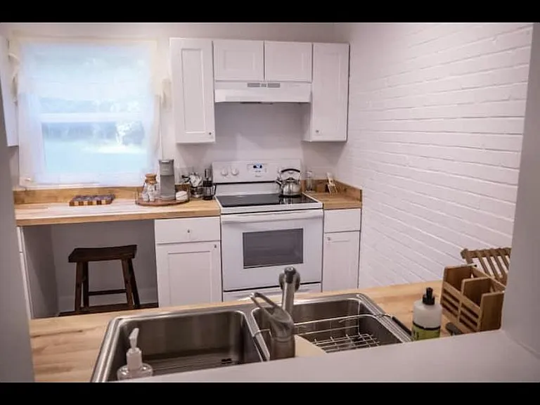 215 W Avondale Dr — Photo 6