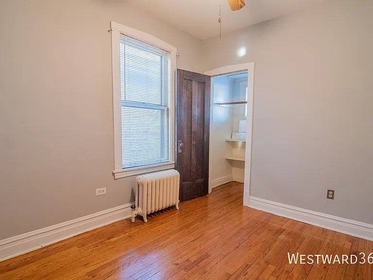 4246 N Menard Ave — Photo 11