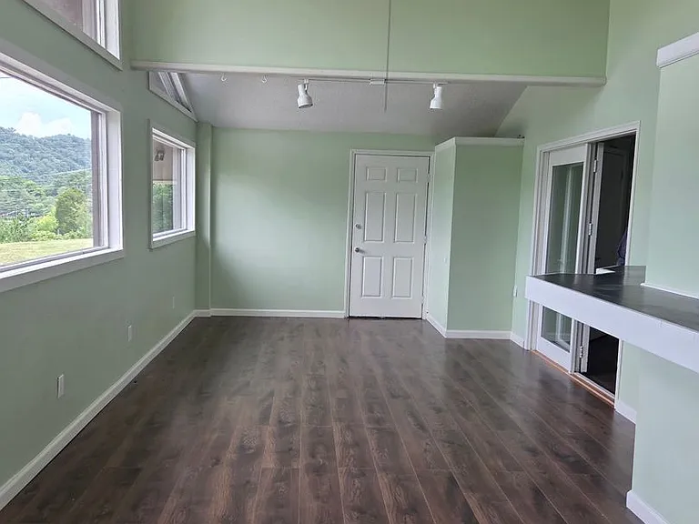 179 Gilmer St #5 — Photo 6