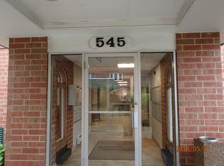 545 S River Rd APT 501, Des Plaines, IL 60016