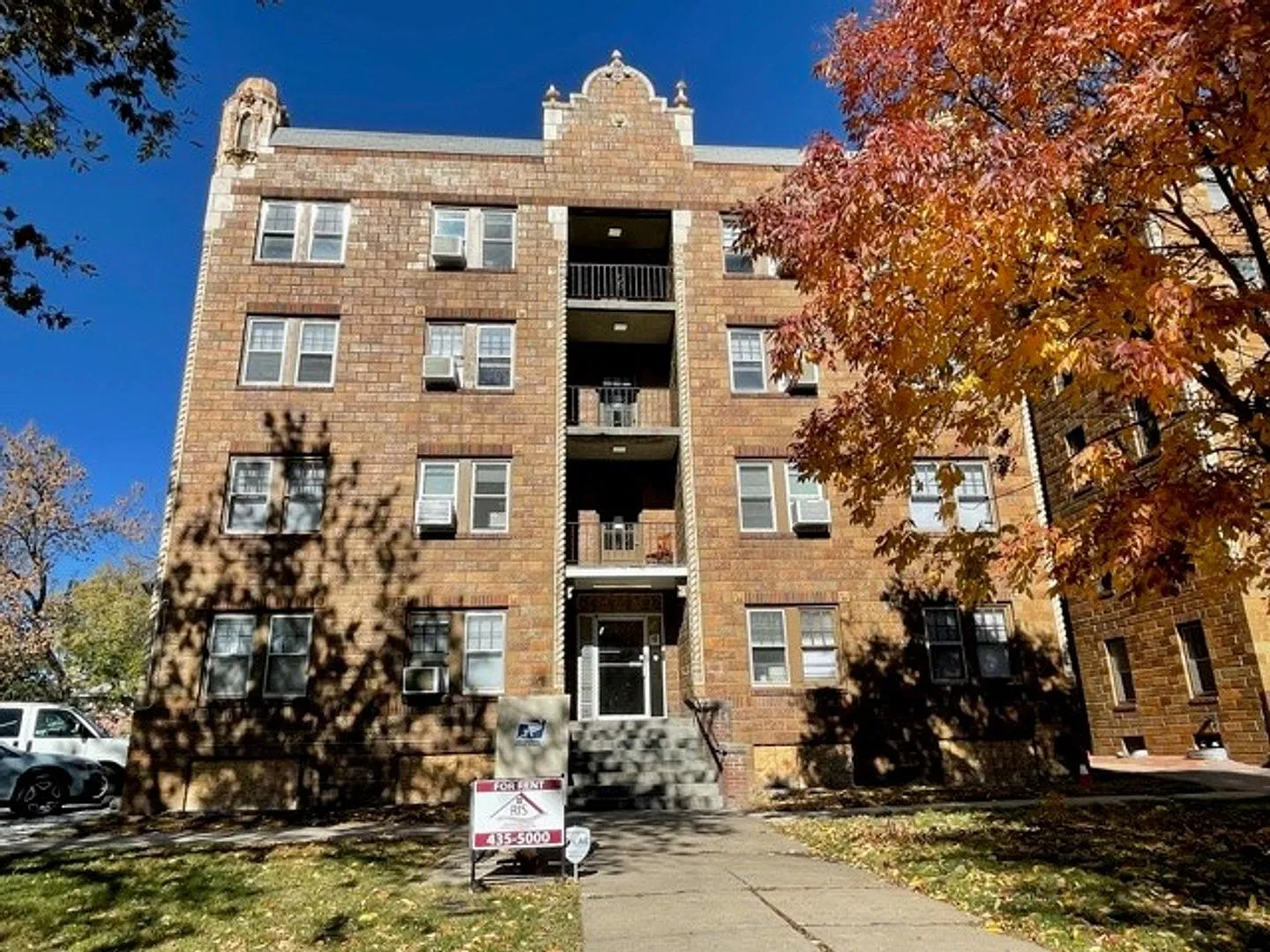 1626 D Street Apartments — Photo 1