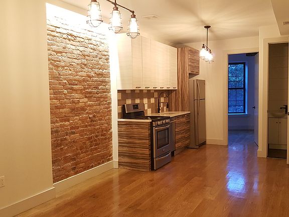 4th image of 273 Halsey St APT 03R
