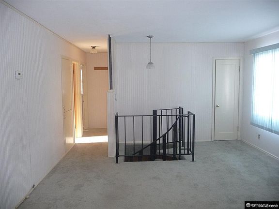 5th image of 1918 Coral St