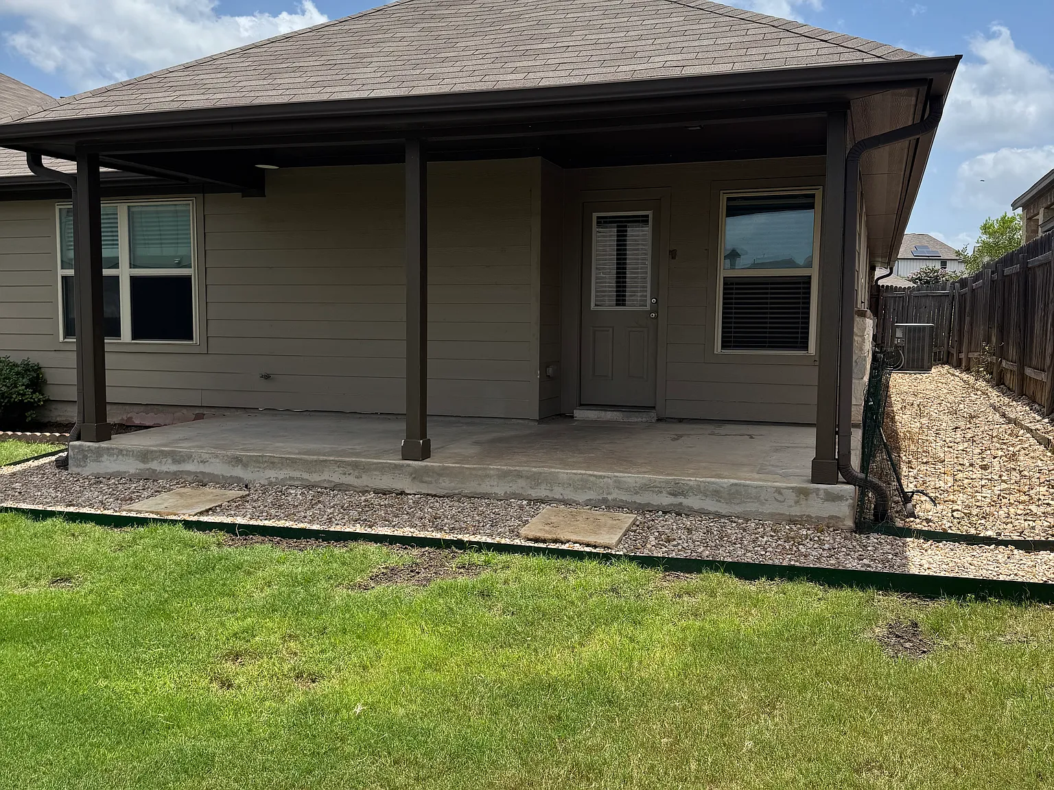 4 bed, 1692 sqft, $2,325 — Photo 4