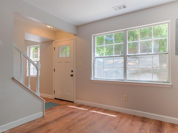 2nd image of 397 Charles St #397