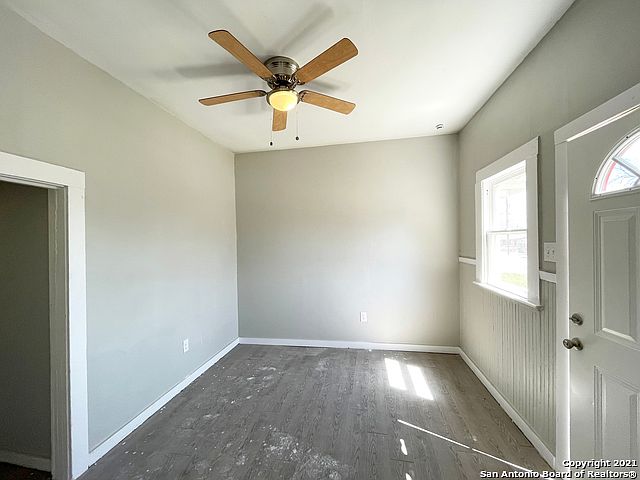 1st image of 601 Gladstone Ave #103