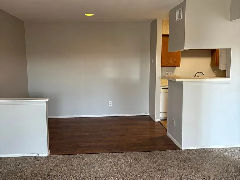 Chardonnay Apartments — Photo 6