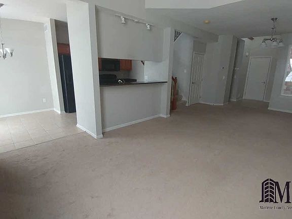 4th image of 861 Plum Village Dr
