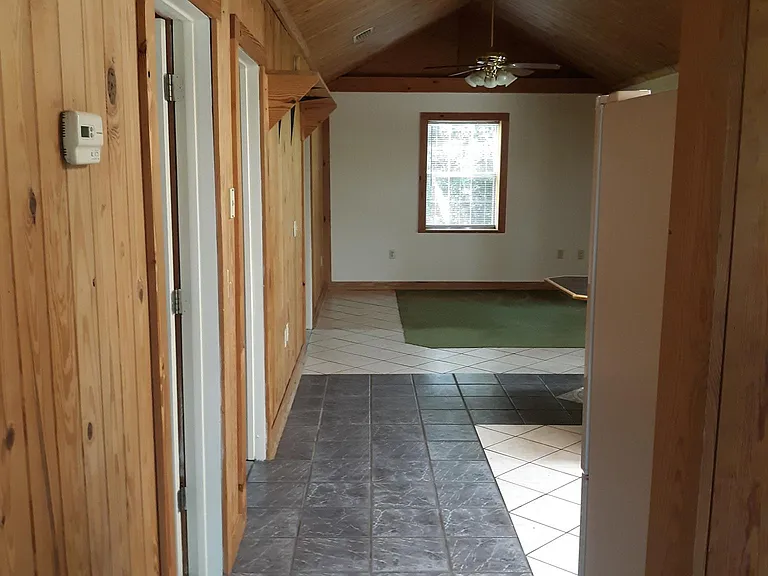 6380 Airline Rd — Photo 9