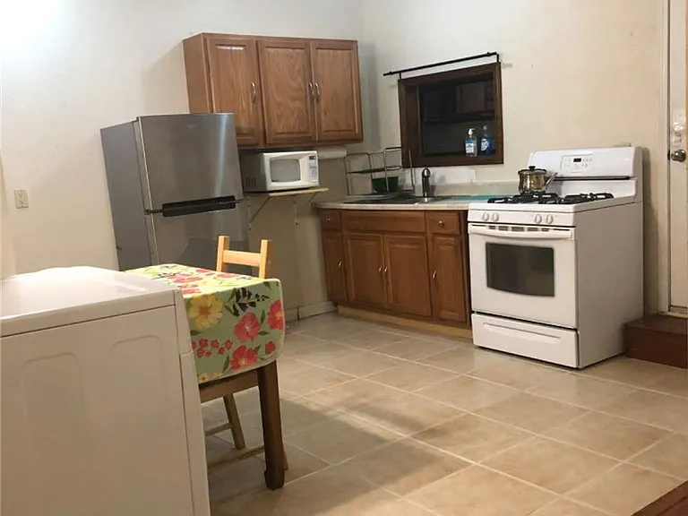 652 Arbula Dr — Photo 10