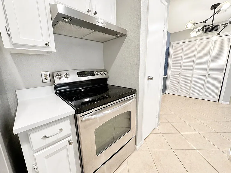 2120 El Paseo St #2305 — Photo 9