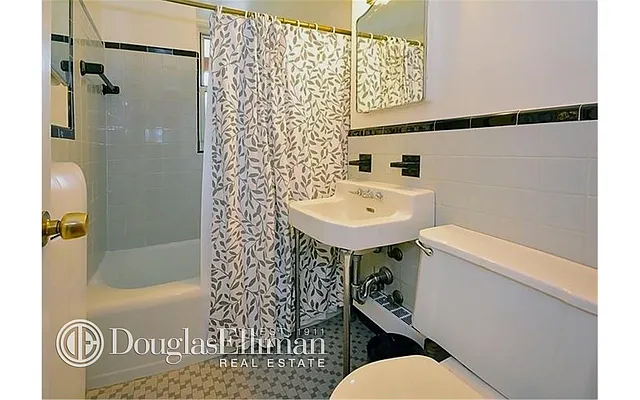 Sold by Douglas Elliman | media 9