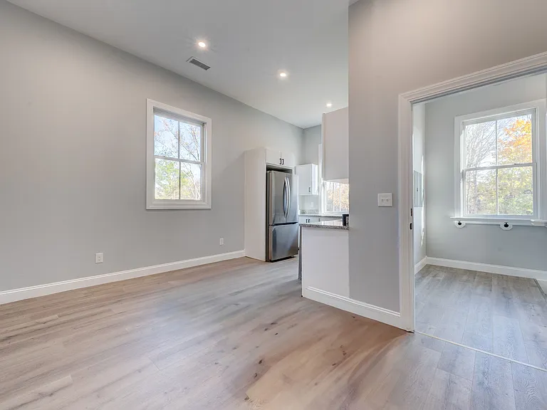 534 Storrs Rd #A — Photo 7