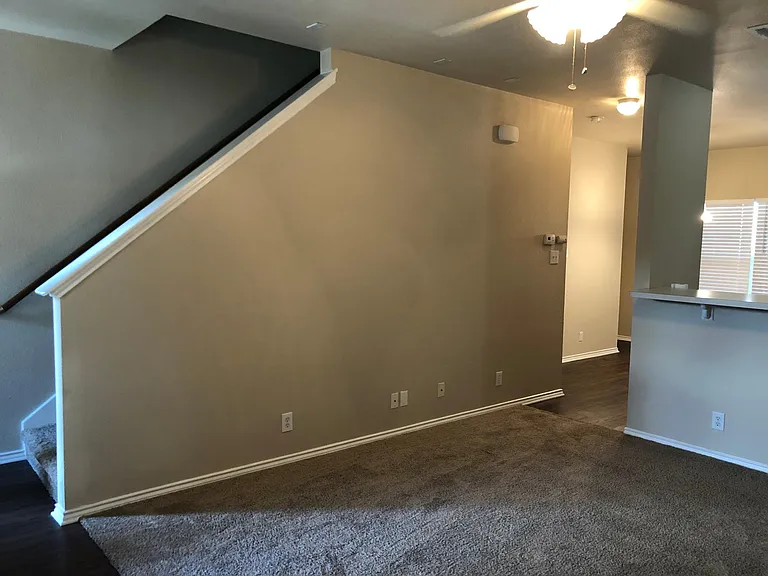 5514 Justin Cv — Photo 3