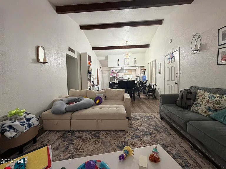 3547 E Glen Dr — Photo 3