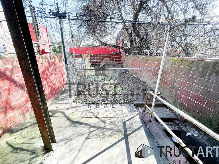 2321 N 25th St #1 — Photo 11