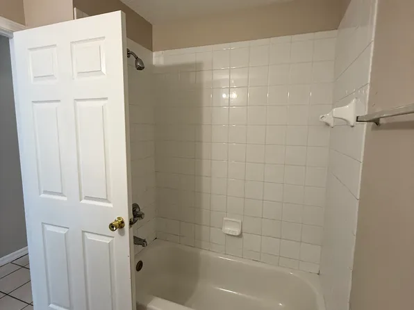 4411 N 37th St, Tampa, FL 33610