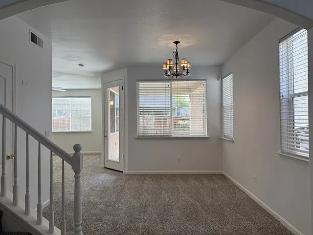 4 bed, 2.5 bath, 1971 sqft, $2,295 — Photo 3