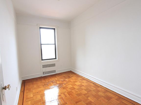 4th image of 1775 E 13th St APT 3D