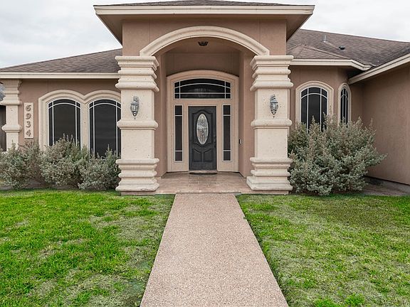 4th image of 6934 Round Table St