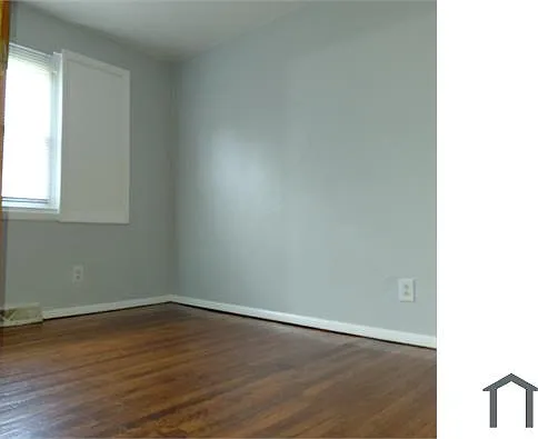 50 Poplar St — Photo 8